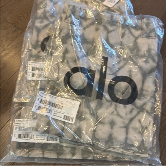 alo tote - Picture 1 of 5